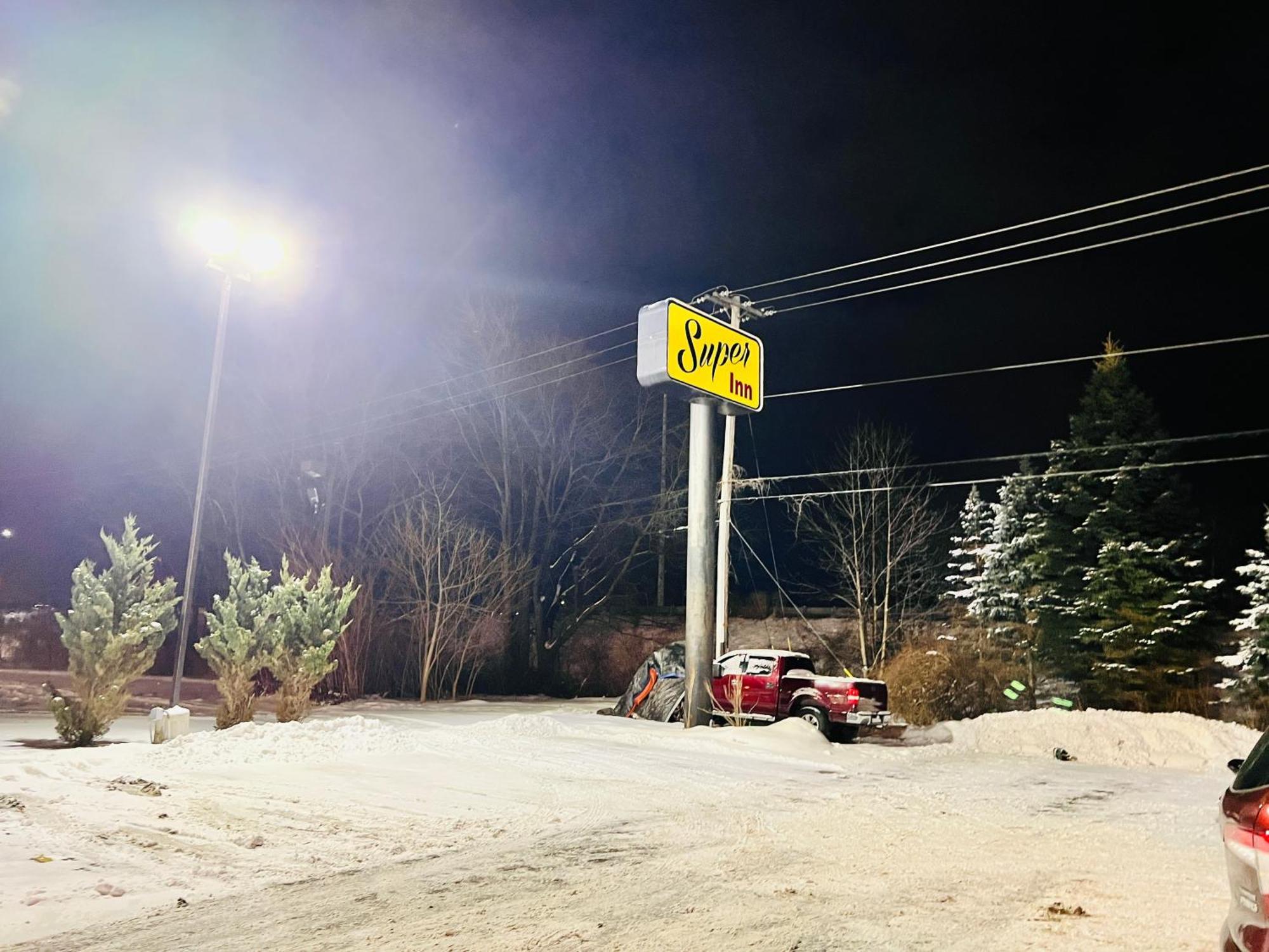 Super Inn By Oyo Lansing Mi Экстерьер фото